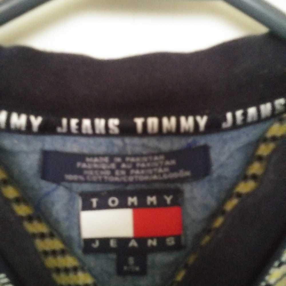 shirt - Picture 4 of 4